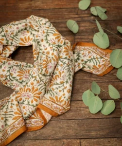 FOULARD PALMYRE CARAMEL BEURRE SALÉ – Image 3