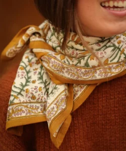 FOULARD PALMYRE CARAMEL BEURRE SALÉ – Image 2