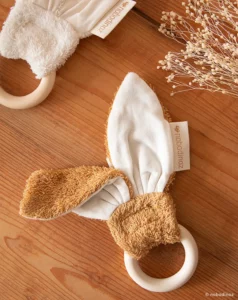 ANNEAU DE DENTITION SO CUTE BUNNY CARAMEL De NOBODINOZ – Image 2