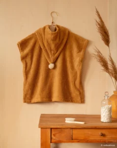 PONCHO EPONGE 3-5 ANS CARAMEL – Image 2