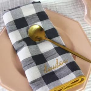 SERVIETTE DE TABLE BRODÉE - DOUDOU