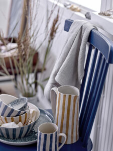 Mug marron en grès – Image 2
