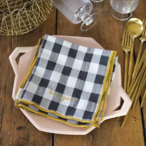 SERVIETTE DE TABLE BRODÉE "BEAU GOSSE" -  RÉGLISSE – Image 3