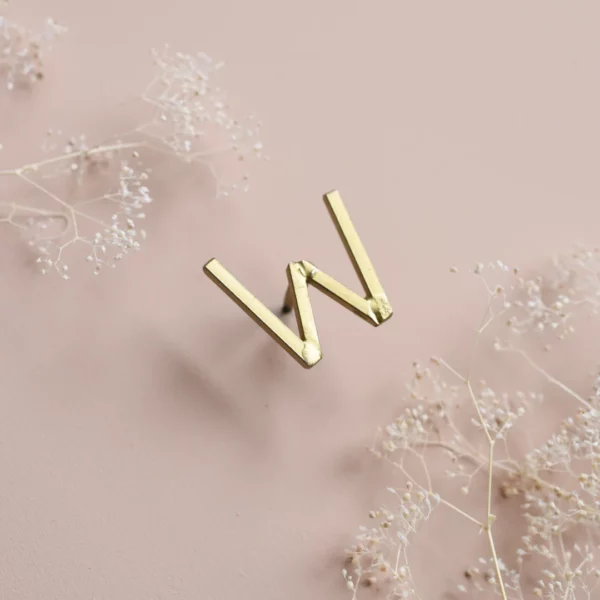 Clou mural en laiton - Lettre "W"