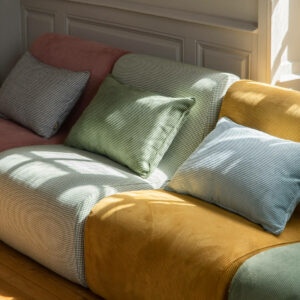 COUSSIN RECTANGULAIRE VELOURS CÔTELÉ CURRY 60 * 40 de Maison JEUDI – Image 6