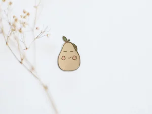 Pin's poire de GREEN&PAPER – Image 3