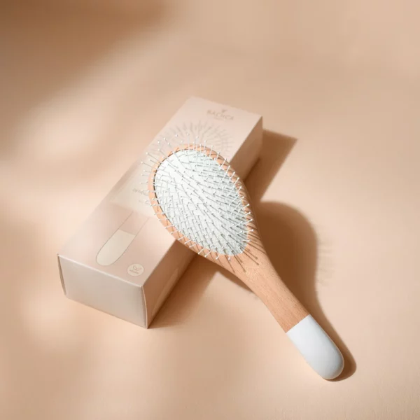 Brosse démélage et volume