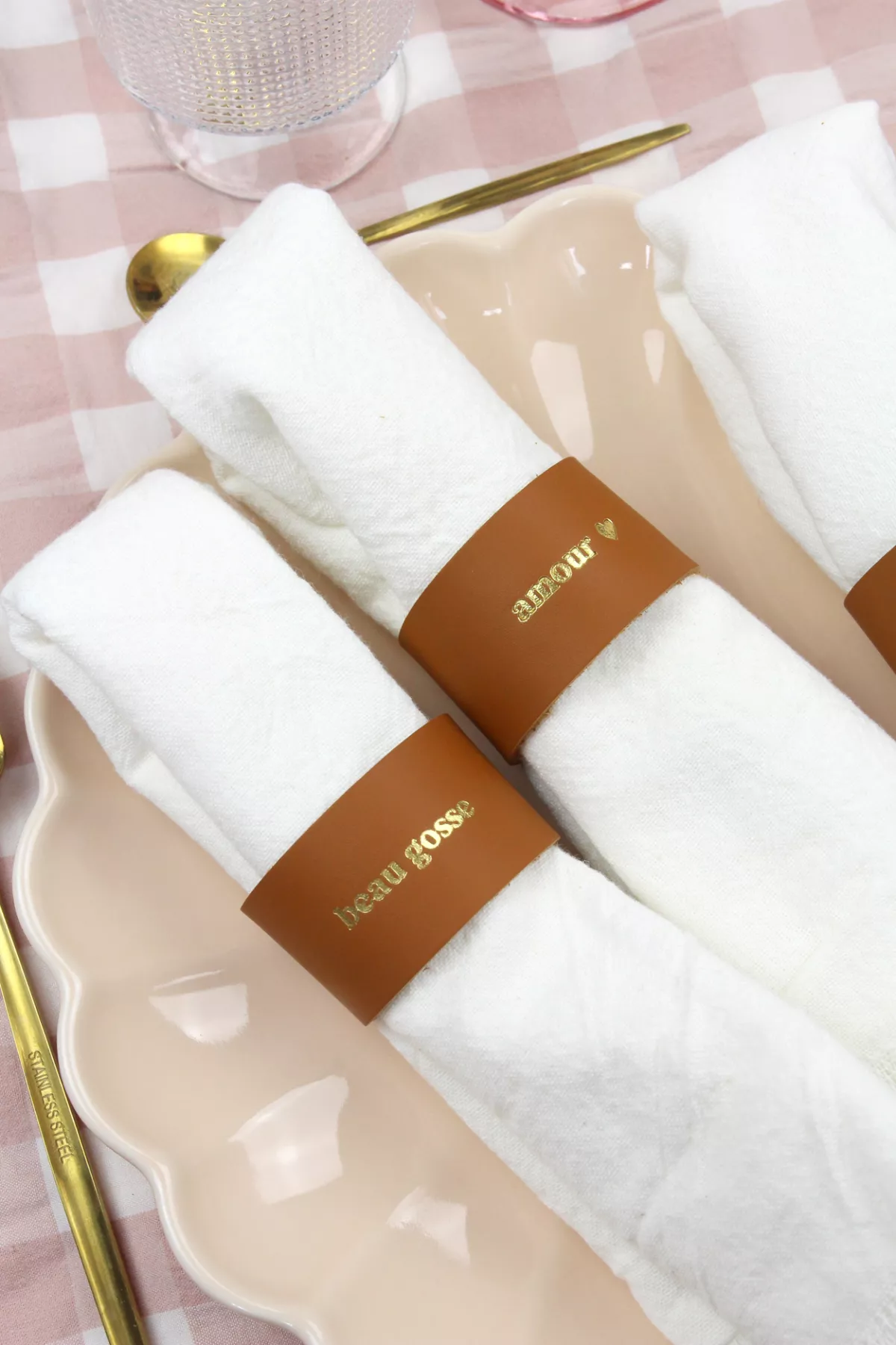 ROND DE SERVIETTE EN CUIR Bichette