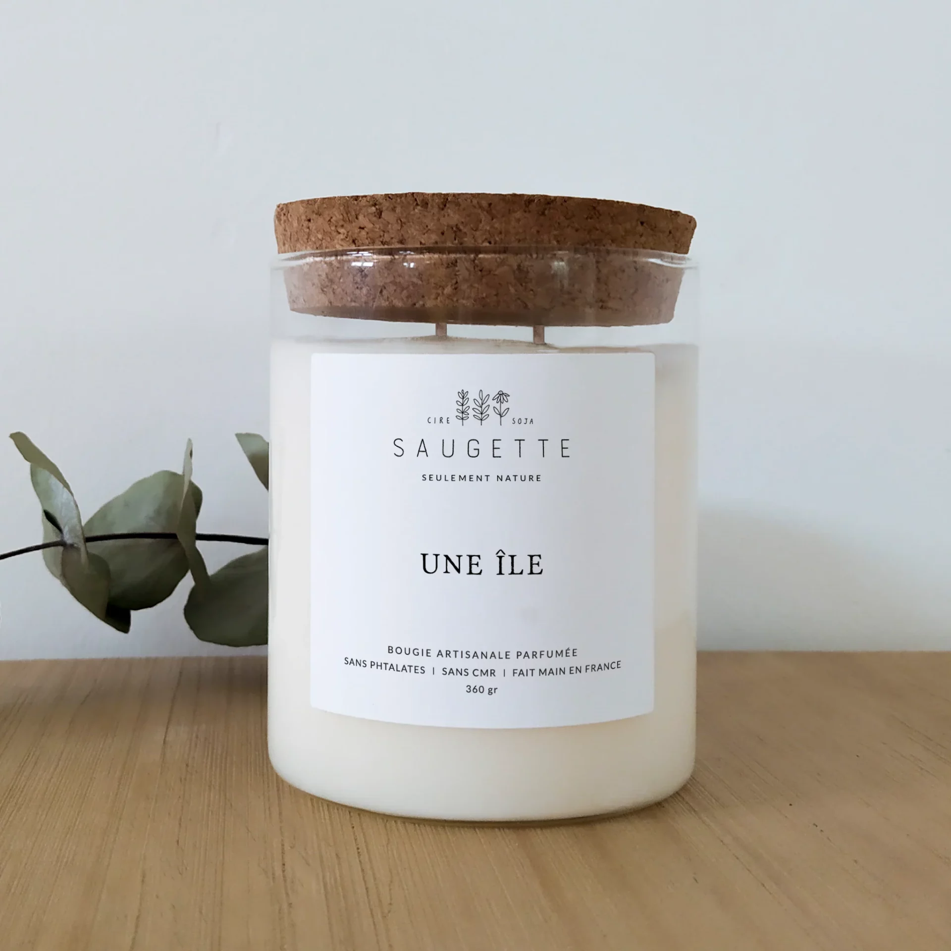 BOUGIE 200GR "UNE ILE"