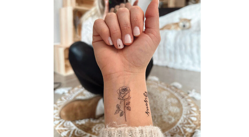 LOVELY SIOOU - ROSE NOIRE – Image 4