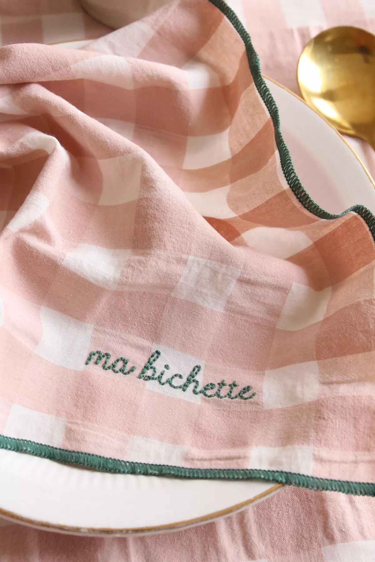 SERVIETTE DE TABLE BRODÉE MACARON - BICHETTE – Image 3