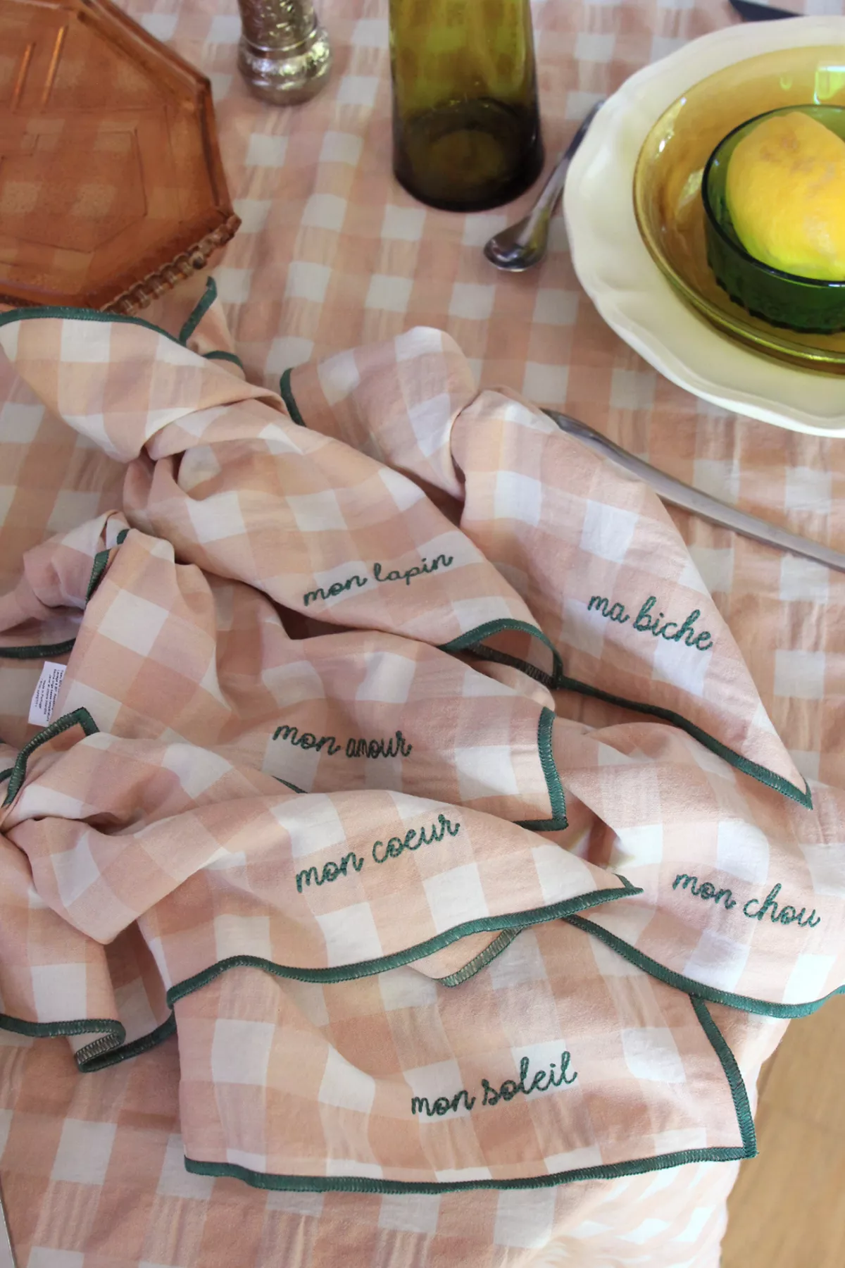 SERVIETTE DE TABLE BRODÉE MACARON - MON COEUR – Image 3