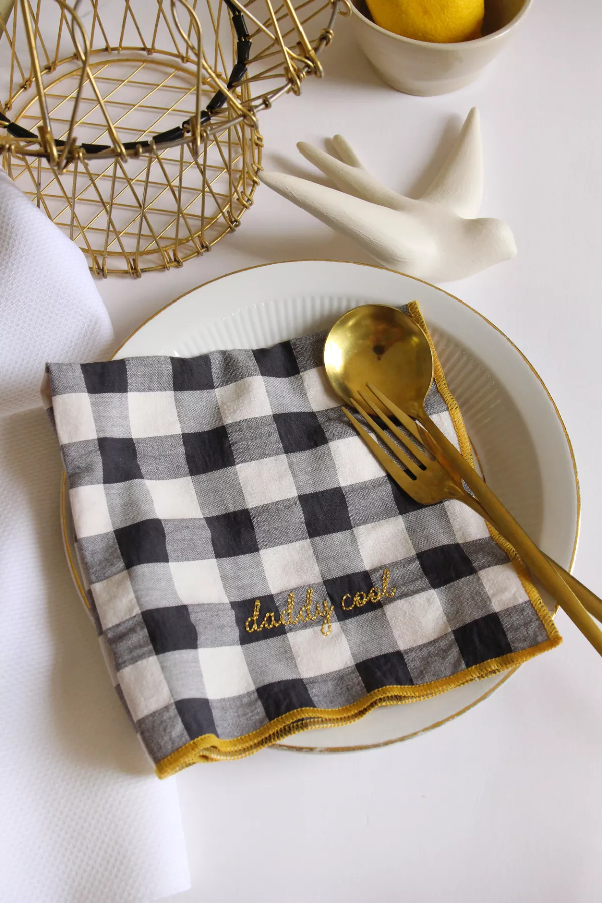 SERVIETTE DE TABLE BRODÉE REGLISSE - DADDY COOL