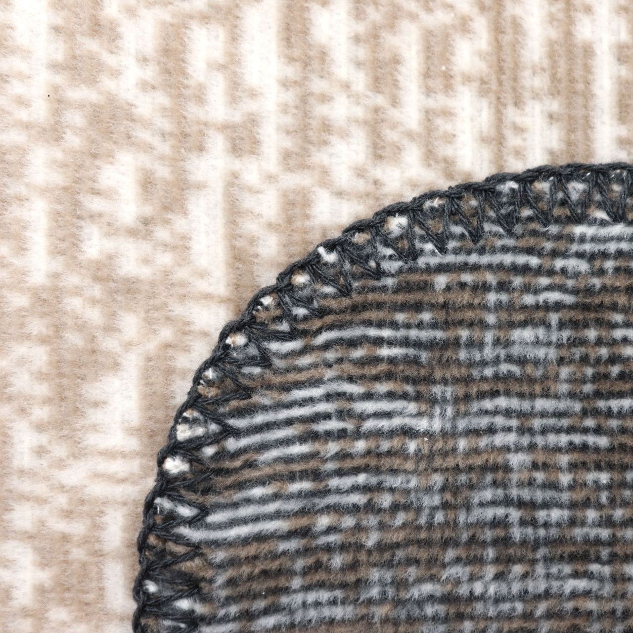 PLAID NORDIC ROCK – Image 7