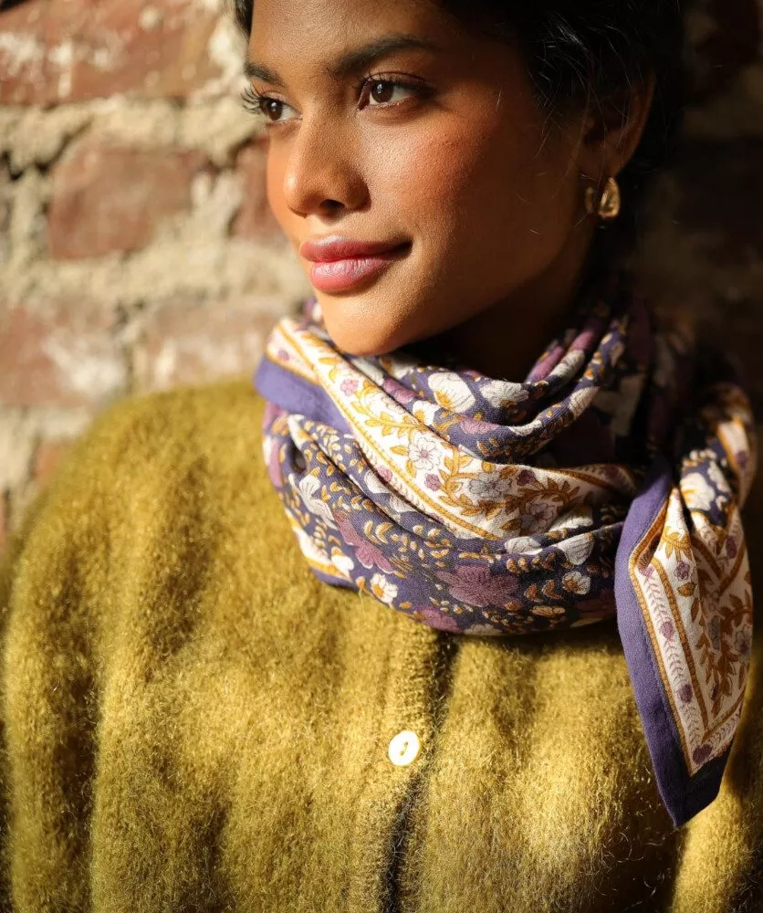 FOULARD GRAND FORMAT Ellis Cassis – Image 2