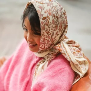 FOULARD GRAND FORMAT Rhapsody Poudré