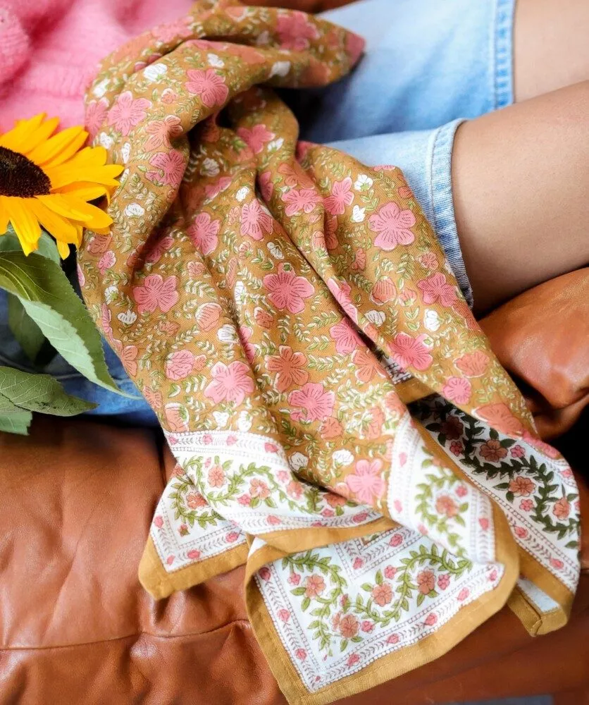 FOULARD GRAND FORMAT Ellis Goyave