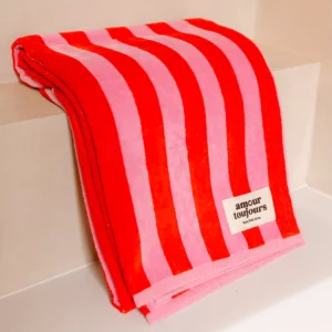 SERVIETTE DE BAIN A RAYURES ROSE ET ROUGE