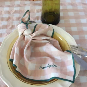 SERVIETTE DE TABLE BRODÉE  MON LAPIN MACARON