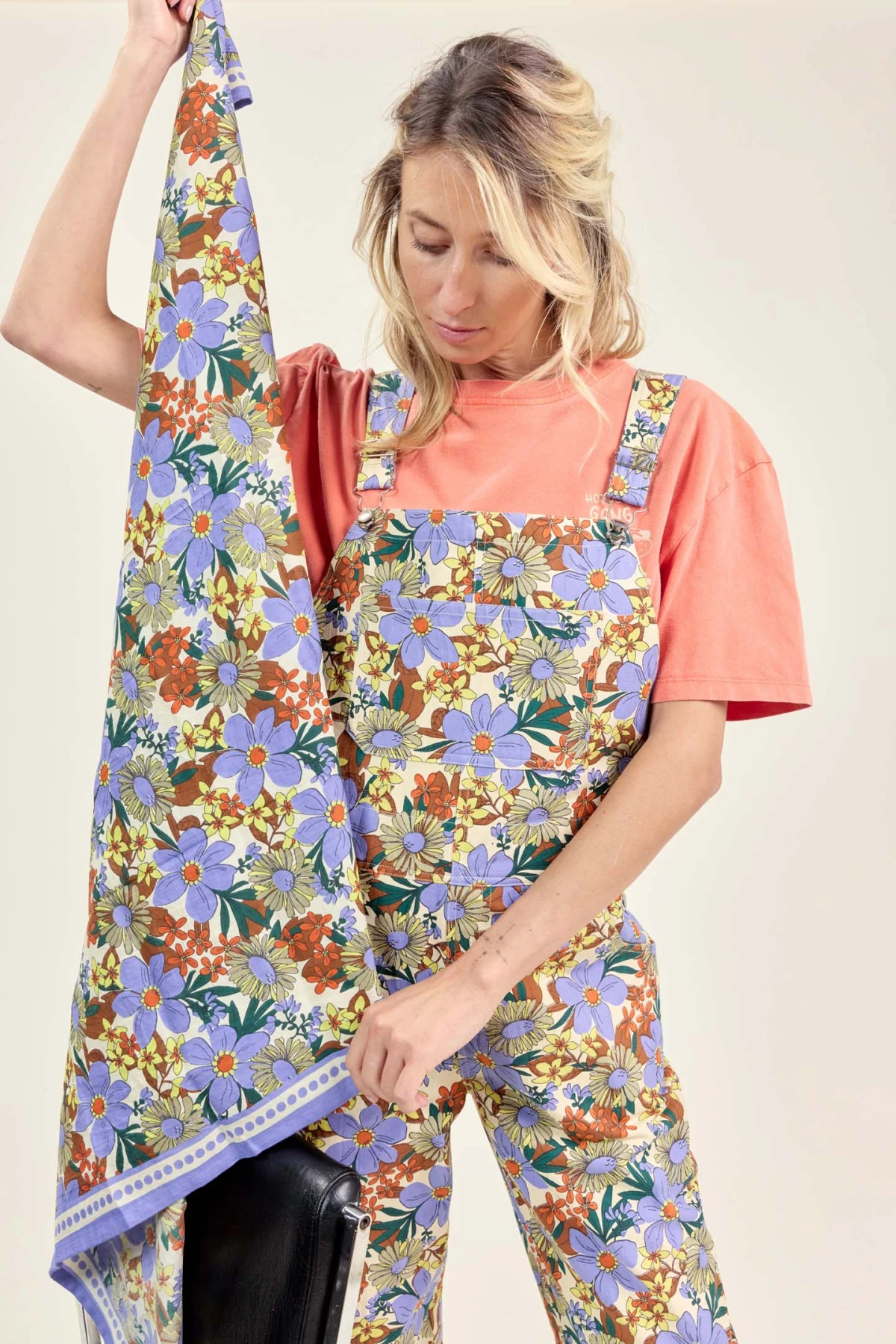 Big Foulard Latika Bouquet BOUQUET IRIS – Image 2