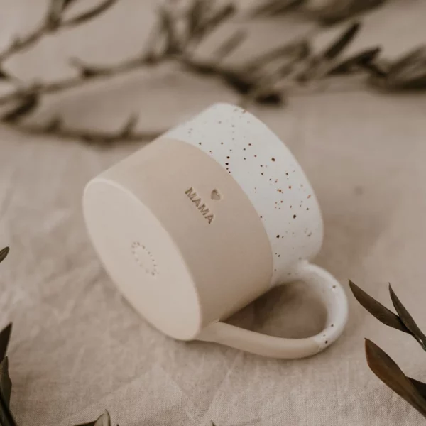 Tasse en grès Mama