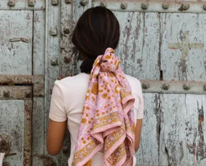 FOULARD N°112 ROSE – Image 3