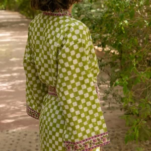 KIMONO CHESS GAME VERT