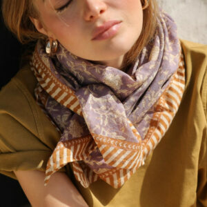 FOULARD GRAND FORMAT Kate Parme