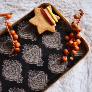 Plateau métal émaillé Arles noir, bordure dorée 15*25