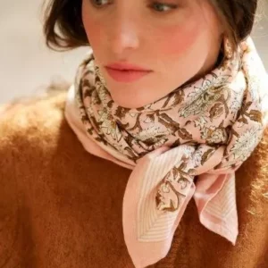 FOULARD GRAND FORMAT Harper Rose d’Eté