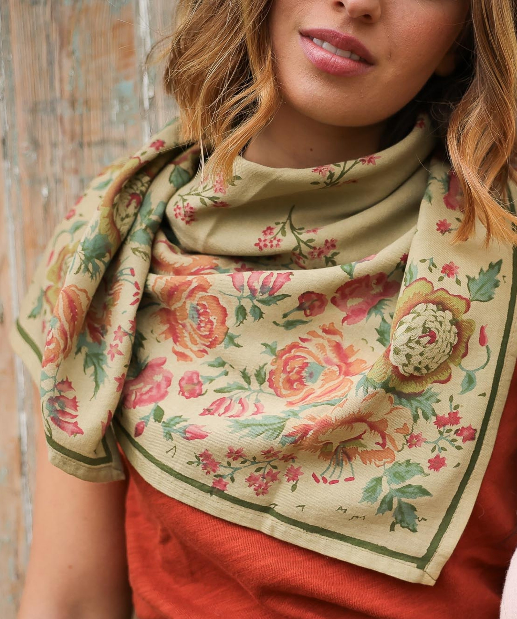 FOULARD GRAND FORMAT Jeanet Amande – Image 3
