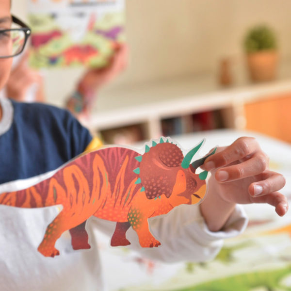 POSTER DINOSAURES + 32 STICKERS DINOSAURES (5-12 ANS) – Image 2