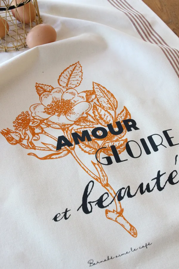 TORCHON DE CUISINE SÉRIGRAPHIÉ Amour gloire et beauté – Image 3