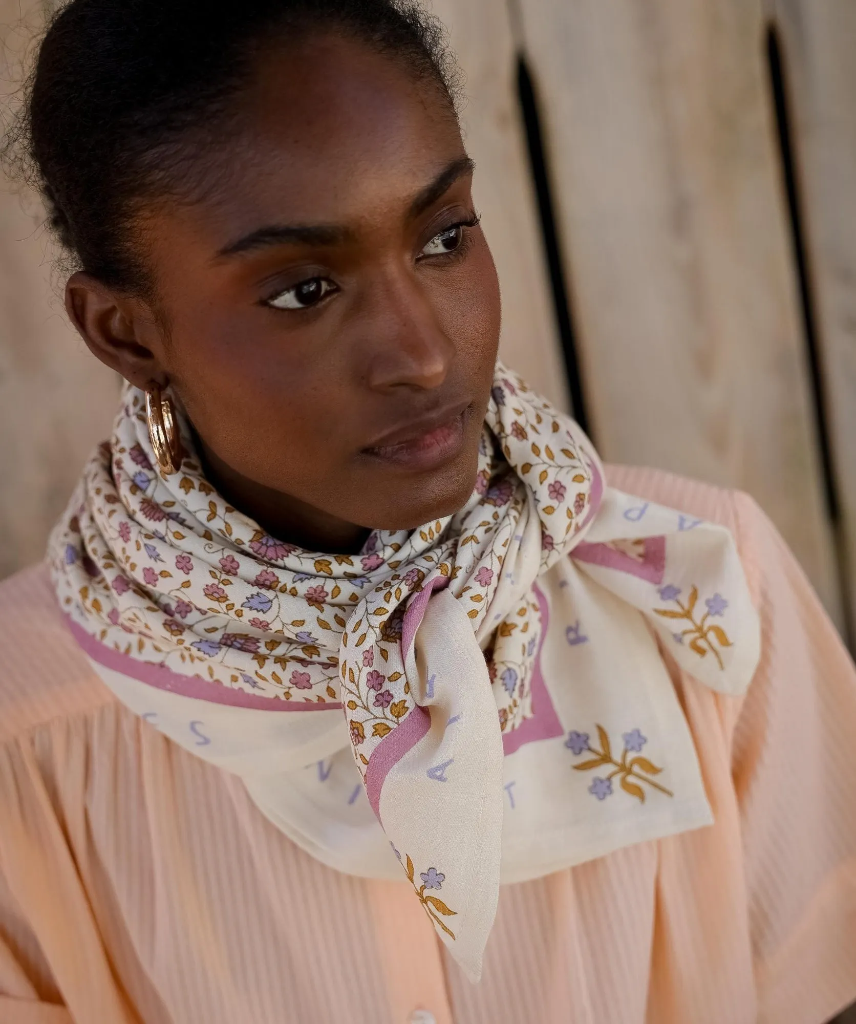 FOULARD GRAND FORMAT Rosa Violette – Image 2